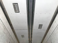 三菱ふそうキャンター冷蔵冷凍ウイング小型（2t・3t）[写真18]