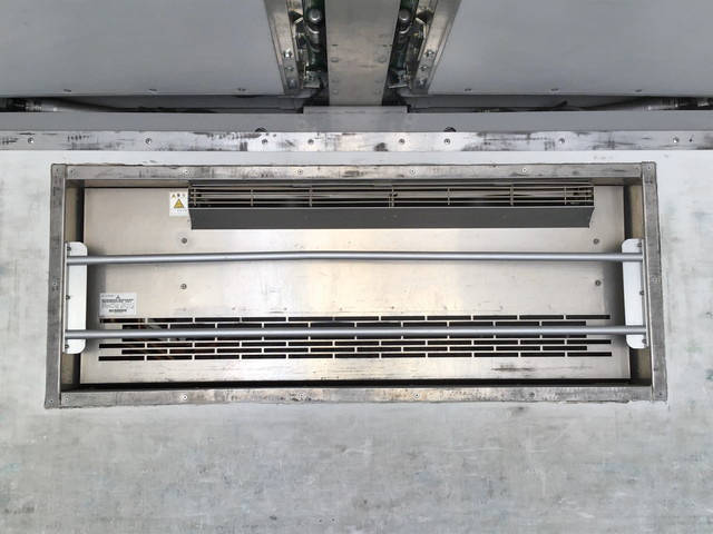 三菱ふそうキャンター冷蔵冷凍ウイング小型（2t・3t）[写真21]