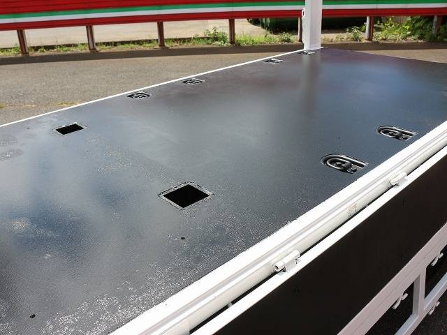 マツダタイタン平ボディ小型（2t・3t）[写真11]