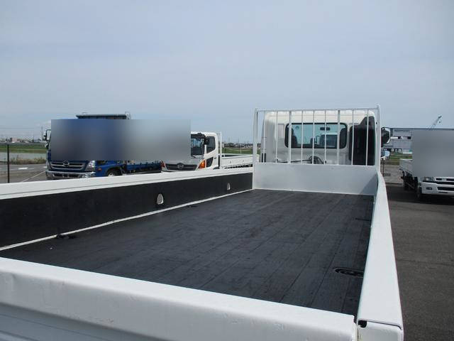 日野レンジャー平ボディ中型（4t）[写真07]