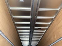 いすゞギガアルミウイング大型（10t）[写真14]