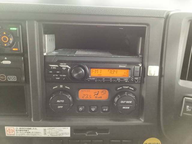 いすゞギガアルミウイング大型（10t）[写真34]