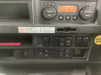 いすゞギガアルミウイング大型（10t）[写真35]