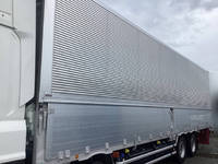 いすゞギガアルミウイング大型（10t）[写真06]