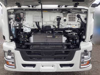 いすゞギガアルミウイング大型（10t）[写真09]