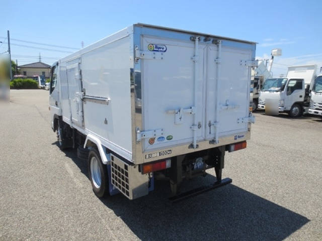 三菱ふそうキャンター冷凍車（冷蔵車）小型（2t・3t）[写真02]