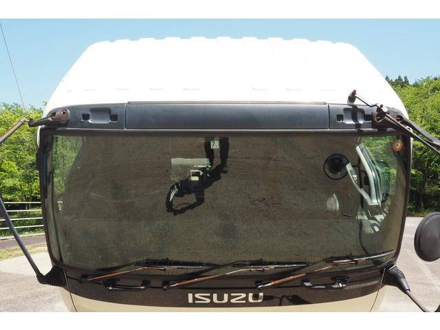 いすゞフォワードヒップリフター中型（4t）[写真19]