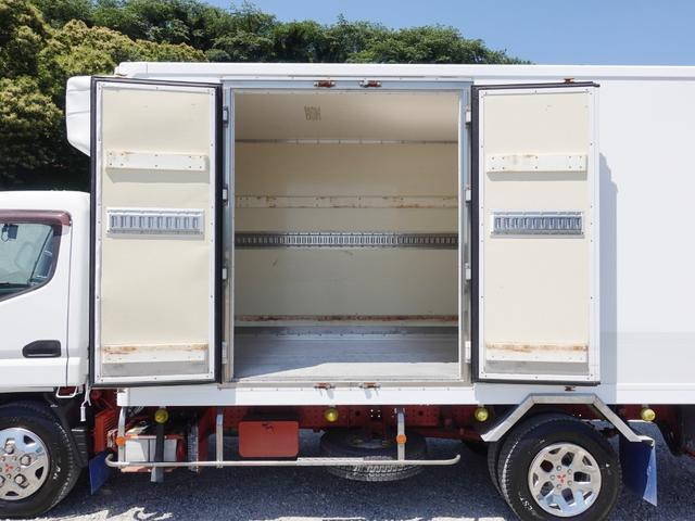 三菱ふそうキャンター冷凍車（冷蔵車）小型（2t・3t）[写真09]