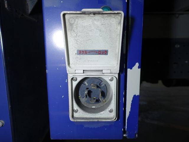 いすゞフォワード冷凍車（冷蔵車）増トン（6t・8t）[写真20]