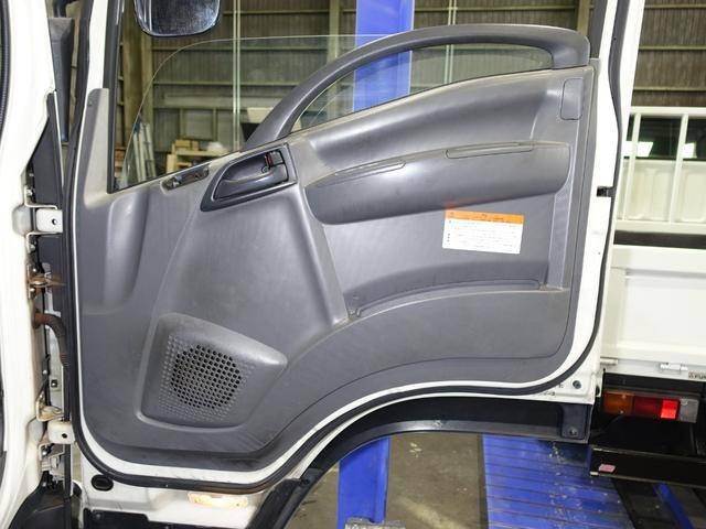 いすゞフォワード冷凍車（冷蔵車）増トン（6t・8t）[写真32]