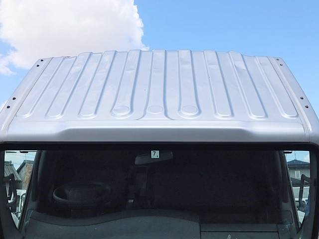 いすゞエルフ平ボディ小型（2t・3t）[写真10]