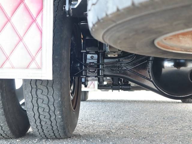 いすゞエルフ平ボディ小型（2t・3t）[写真20]