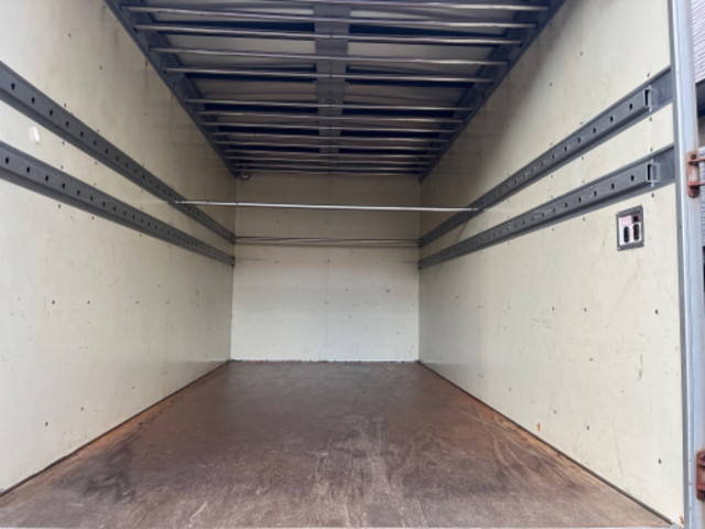 トヨタトヨエースアルミバン小型（2t・3t）[写真12]