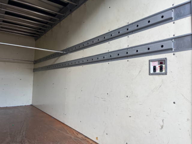 トヨタトヨエースアルミバン小型（2t・3t）[写真14]