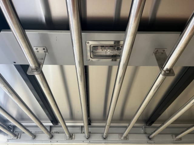 トヨタトヨエースアルミバン小型（2t・3t）[写真17]