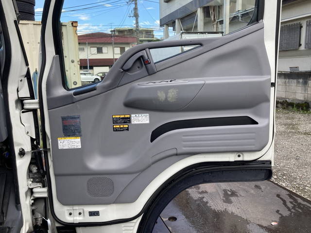 三菱ふそうキャンターセーフティローダー小型（2t・3t）[写真28]