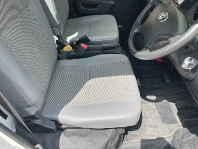 トヨタタウンエース平ボディ小型（2t・3t）[写真23]