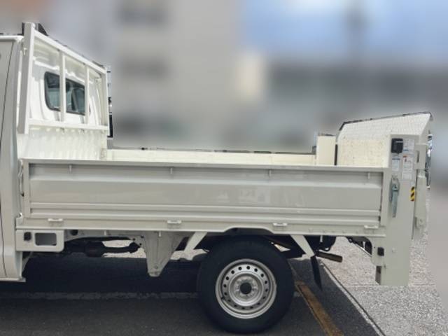 トヨタタウンエース平ボディ小型（2t・3t）[写真05]