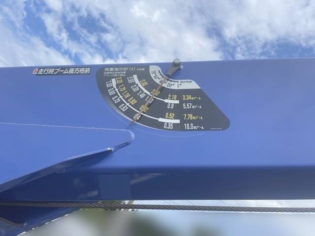 いすゞフォワードセーフティクレーン4段中型（4t）[写真11]