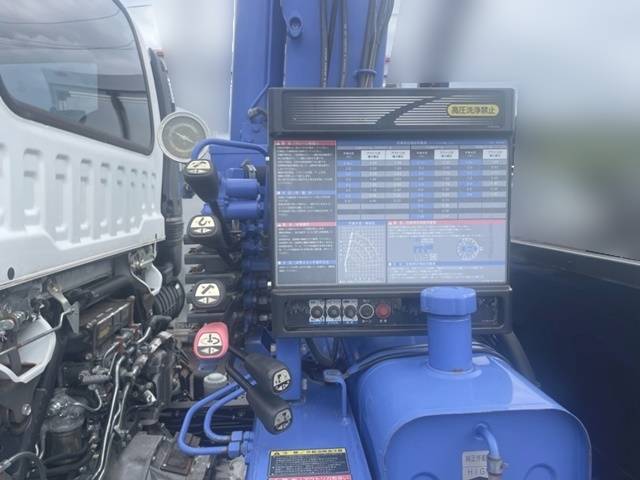 いすゞフォワードセーフティクレーン4段中型（4t）[写真13]