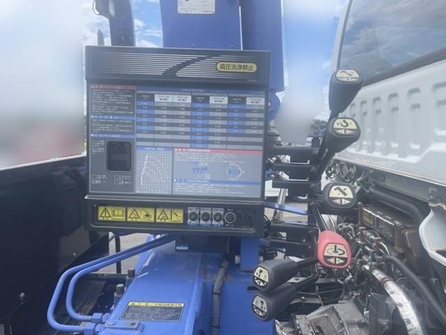 いすゞフォワードセーフティクレーン4段中型（4t）[写真14]