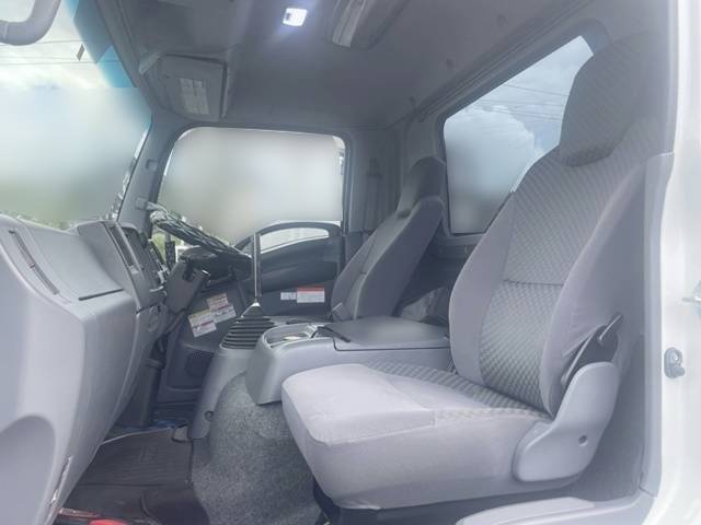 いすゞフォワードセーフティクレーン4段中型（4t）[写真33]