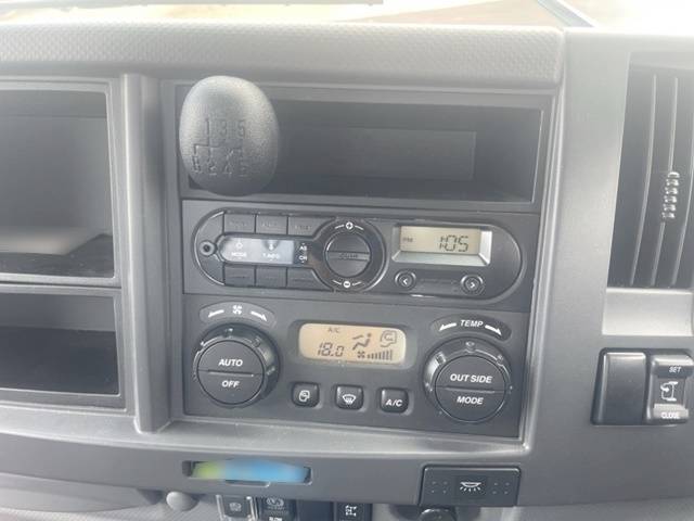 いすゞフォワードセーフティクレーン4段中型（4t）[写真36]