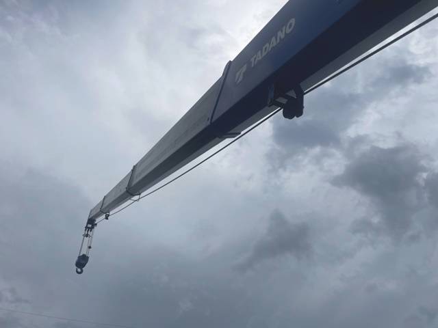 いすゞフォワードセーフティクレーン4段中型（4t）[写真08]