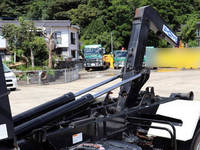 いすゞフォワードコンテナ専用車中型（4t）[写真10]