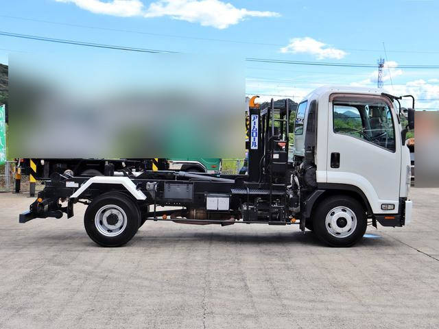 いすゞフォワードコンテナ専用車中型（4t）[写真13]