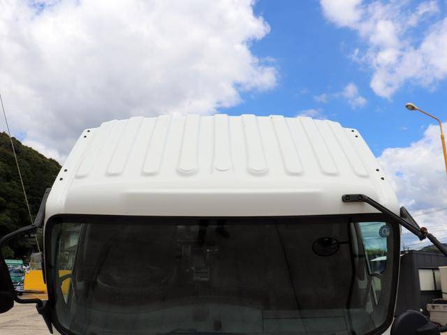 いすゞフォワードコンテナ専用車中型（4t）[写真25]