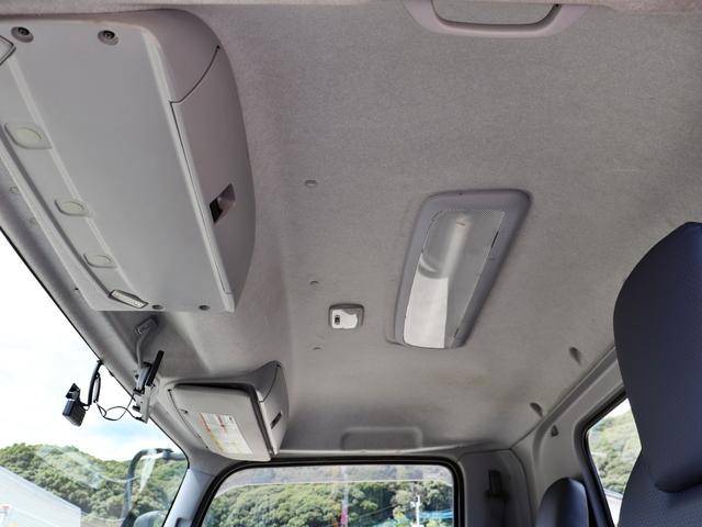 いすゞフォワードコンテナ専用車中型（4t）[写真32]