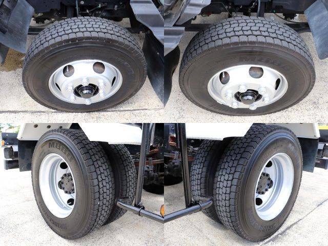 いすゞフォワードコンテナ専用車中型（4t）[写真37]