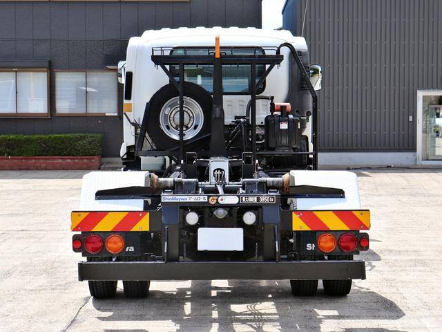 いすゞフォワードコンテナ専用車中型（4t）[写真05]