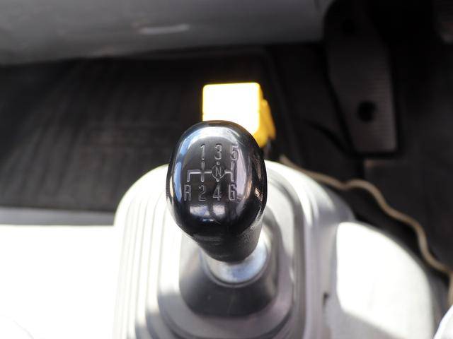 いすゞフォワードコンテナ専用車中型（4t）[写真06]