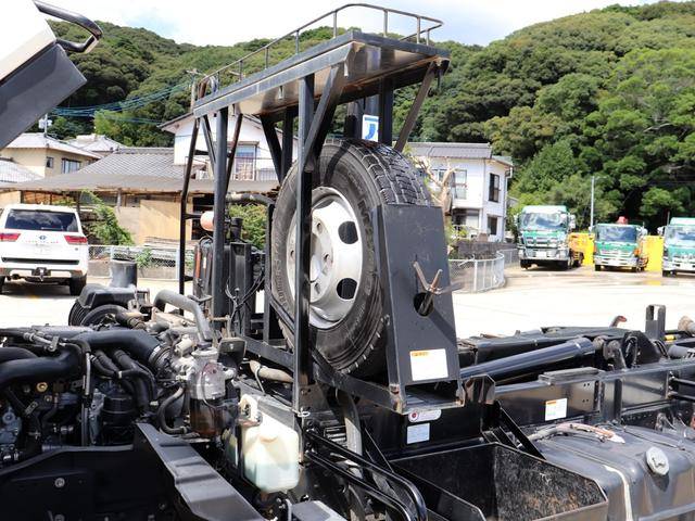 いすゞフォワードコンテナ専用車中型（4t）[写真09]