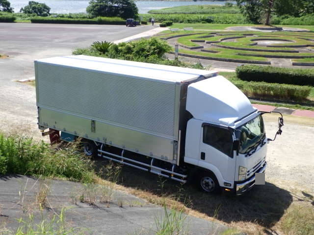 いすゞフォワードアルミウイング中型（4t）[写真19]