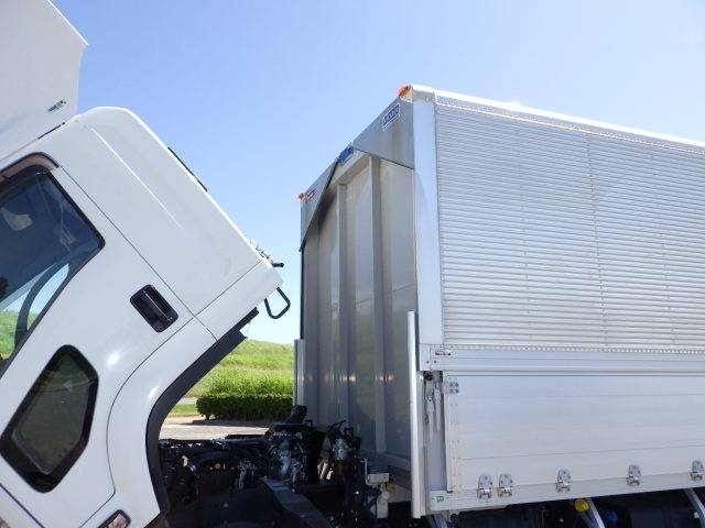 いすゞフォワードアルミウイング中型（4t）[写真24]