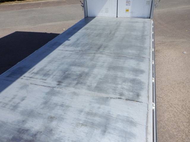 いすゞフォワードアルミウイング中型（4t）[写真06]