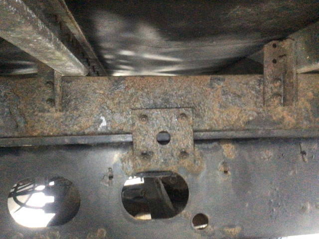 いすゞフォワードアルミバン中型（4t）[写真12]