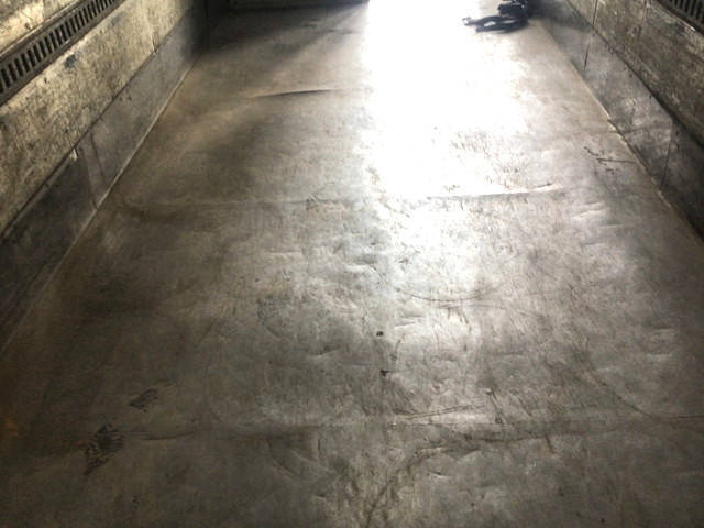 いすゞフォワードアルミバン中型（4t）[写真07]