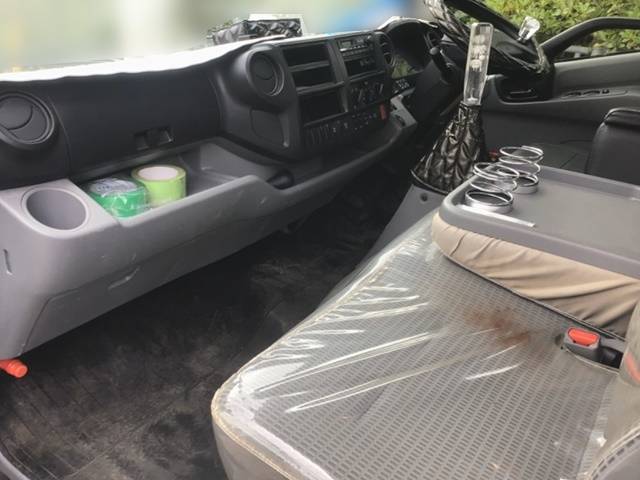 日野デュトロセルフクレーン4段小型（2t・3t）[写真32]