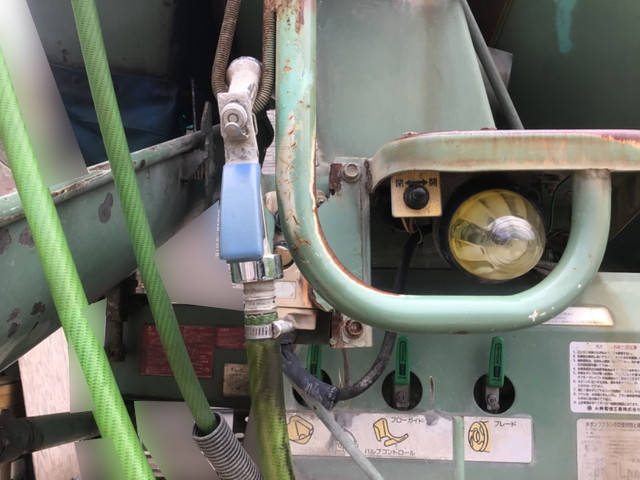 UDトラックスクオンミキサー車（コンクリートミキサー）大型（10t）[写真10]