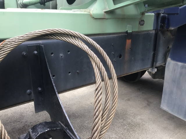 UDトラックスクオンミキサー車（コンクリートミキサー）大型（10t）[写真21]