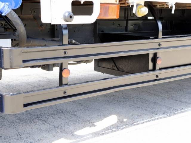 日野レンジャークレーン5段増トン（6t・8t）[写真11]