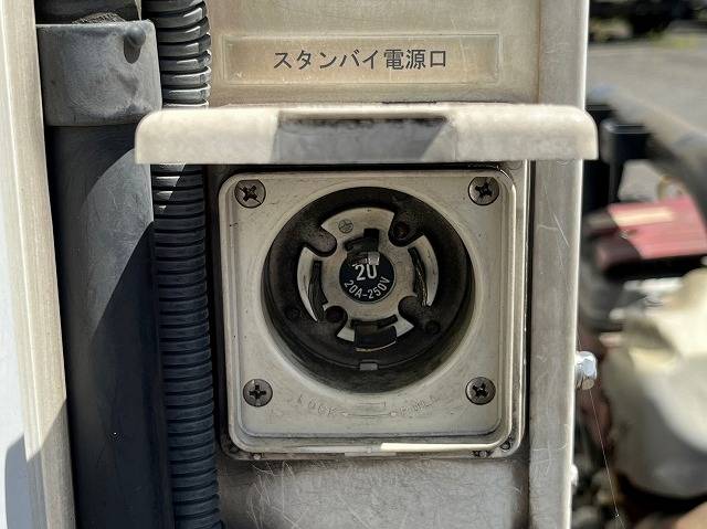 日野デュトロ冷凍車（冷蔵車）小型（2t・3t）[写真13]