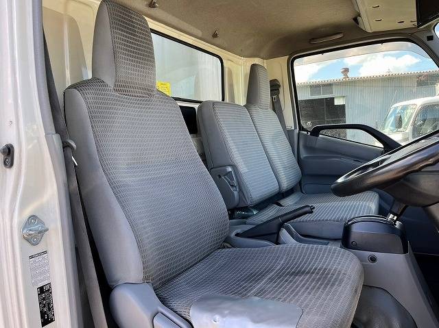 日野デュトロ冷凍車（冷蔵車）小型（2t・3t）[写真19]