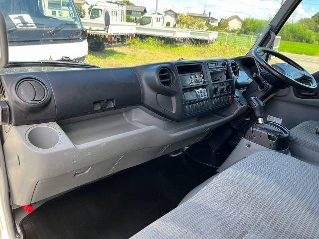 日野デュトロ冷凍車（冷蔵車）小型（2t・3t）[写真21]