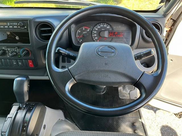 日野デュトロ冷凍車（冷蔵車）小型（2t・3t）[写真23]