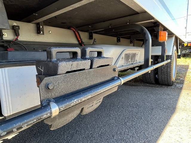 日野デュトロ冷凍車（冷蔵車）小型（2t・3t）[写真35]